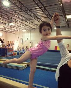 体操小公主,闪耀赛场，舞动青春